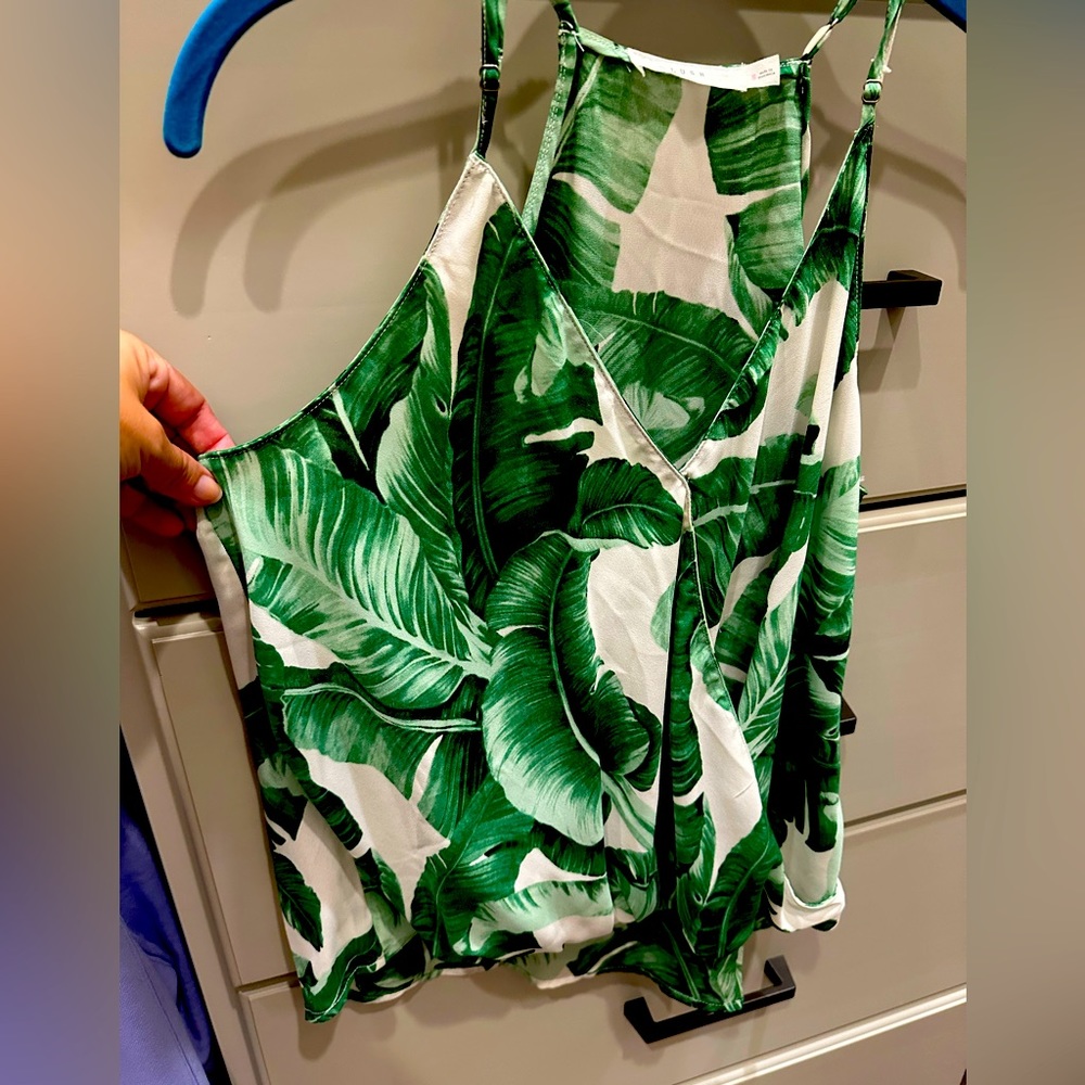 Palm print size small wrap cami
